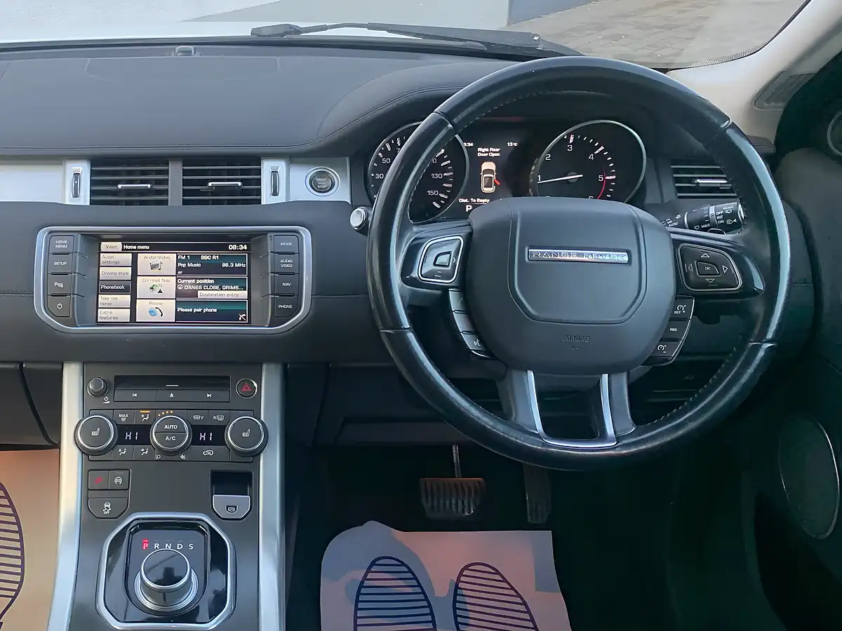Used 2014 Land Rover Range Rover Evoque Pure Tech White - Interior and Exterior details 2