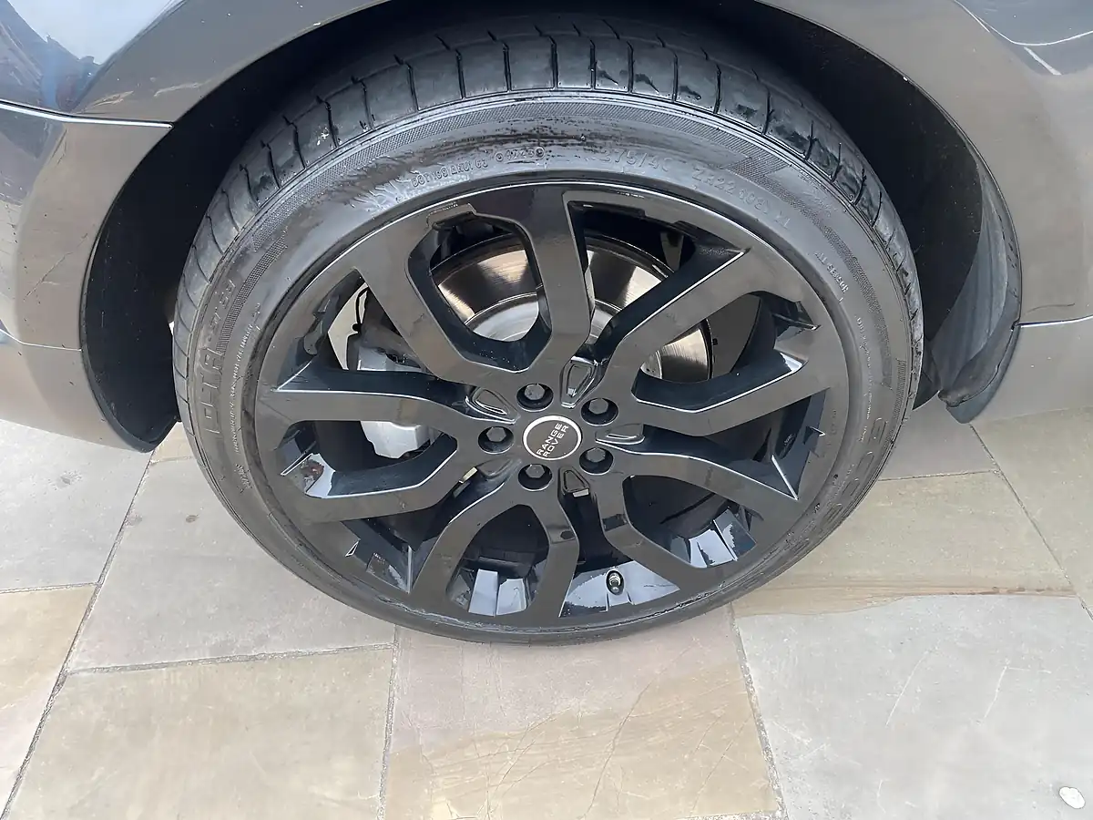 Used 2014 Land Rover Range Rover Sport Hse Dynamic Black - Interior and Exterior details 14