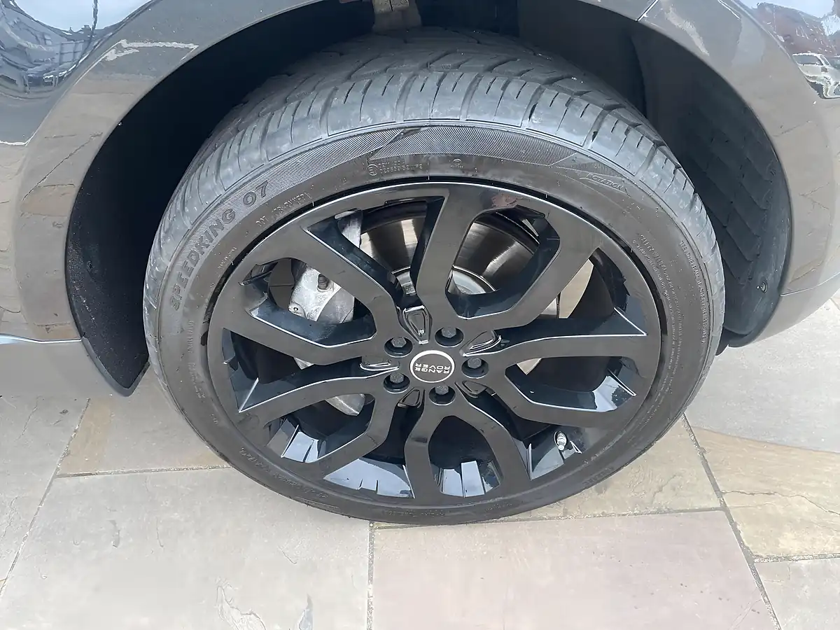 Used 2014 Land Rover Range Rover Sport Hse Dynamic Black - Interior and Exterior details 16