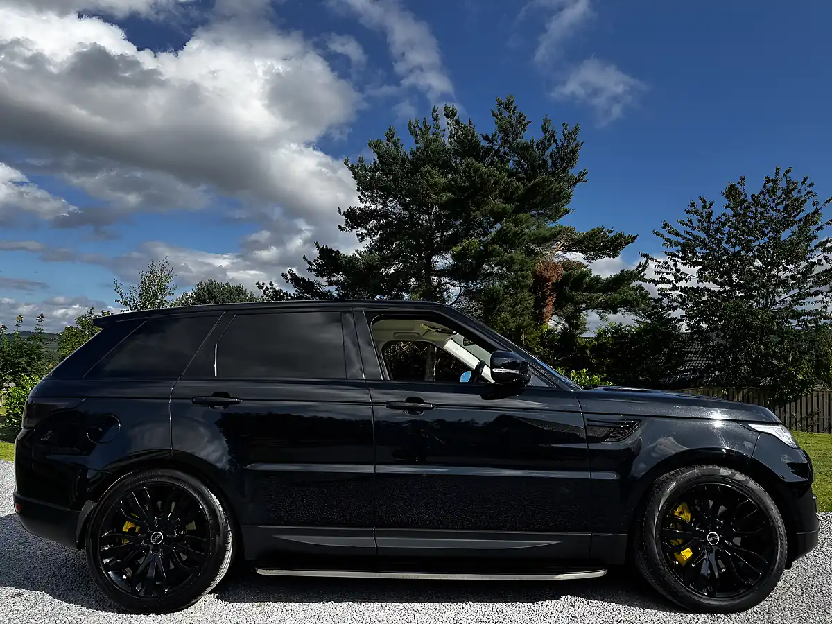 Used 2014 Land Rover Range Rover Sport Hse Dynamic Black - Interior and Exterior details 12
