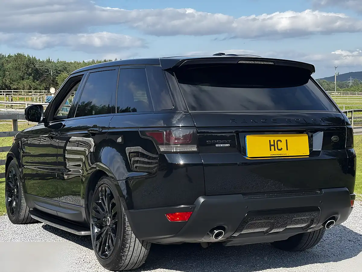 Used 2014 Land Rover Range Rover Sport Hse Dynamic Black - Interior and Exterior details 5