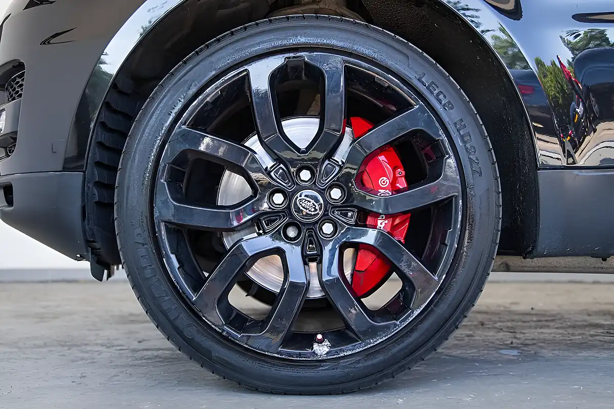 Used 2014 Land Rover Range Rover Sport Hse Dynamic Black - Interior and Exterior details 15