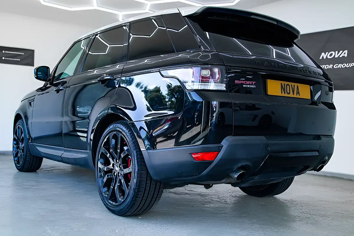 Used 2014 Land Rover Range Rover Sport Hse Dynamic Black - Interior and Exterior details 9