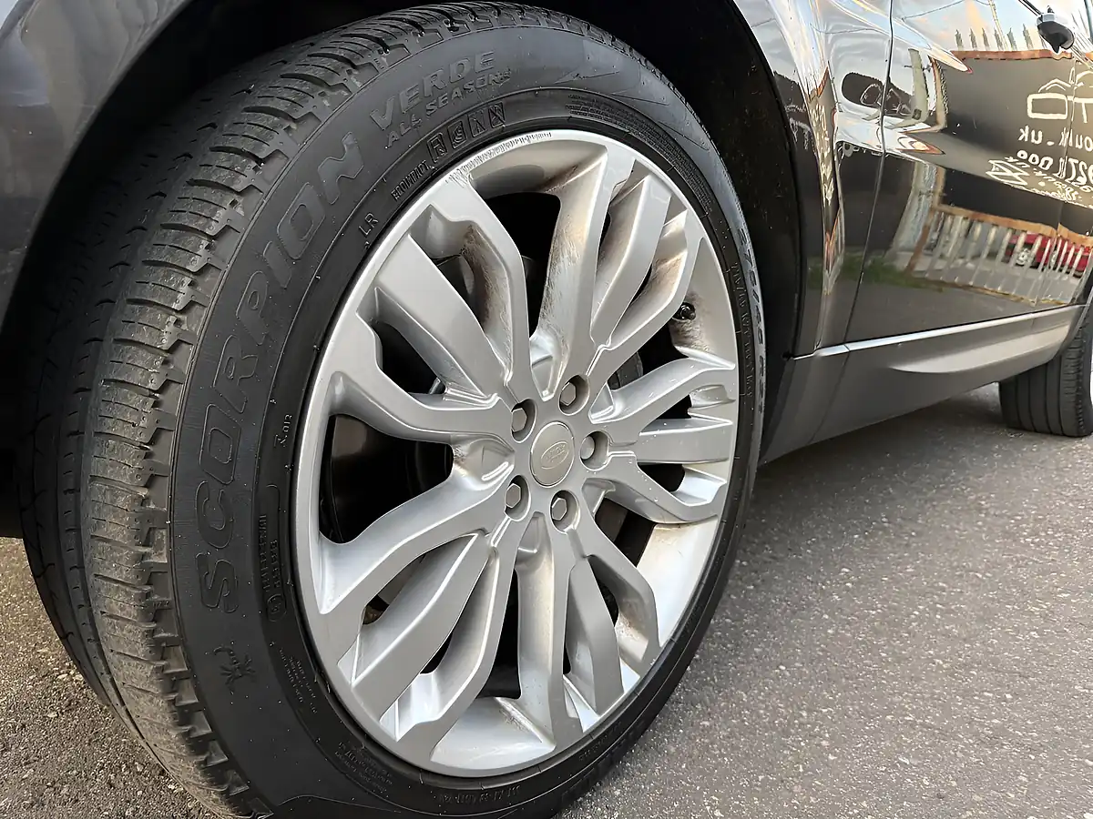 Used 2014 Land Rover Range Rover Sport Hse Dynamic Grey - Interior and Exterior details 5