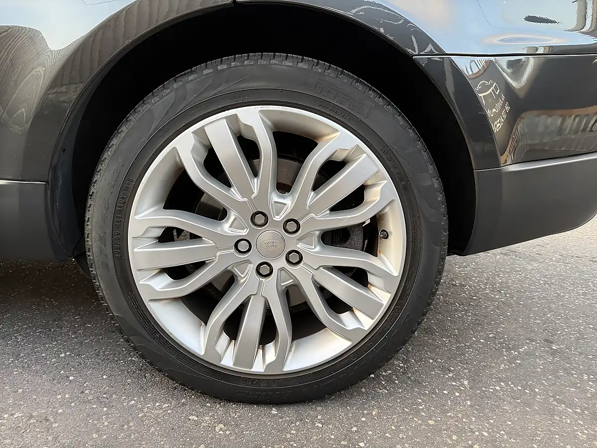 Used 2014 Land Rover Range Rover Sport Hse Dynamic Grey - Interior and Exterior details 7