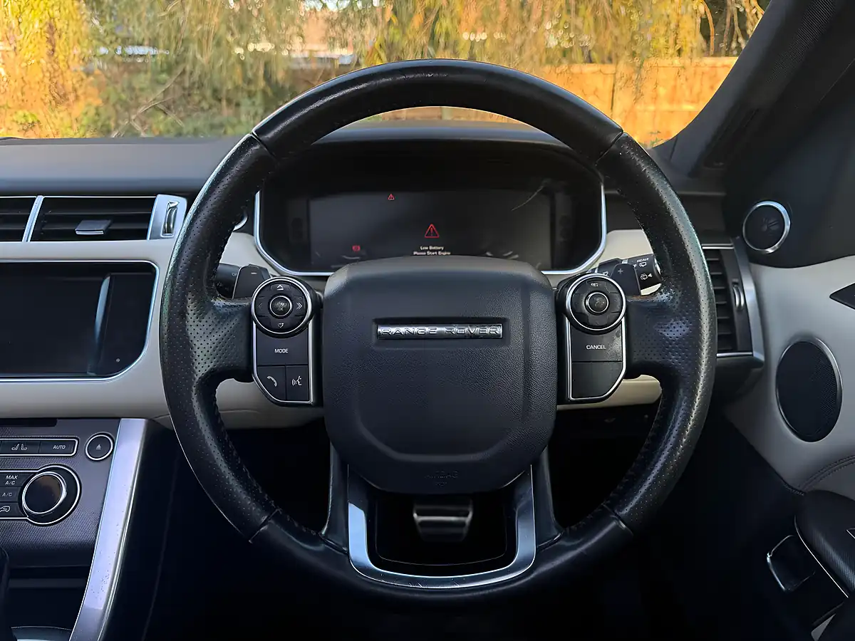 Used 2014 Land Rover Range Rover Sport Hse Dynamic Multicolour - Interior and Exterior details 12