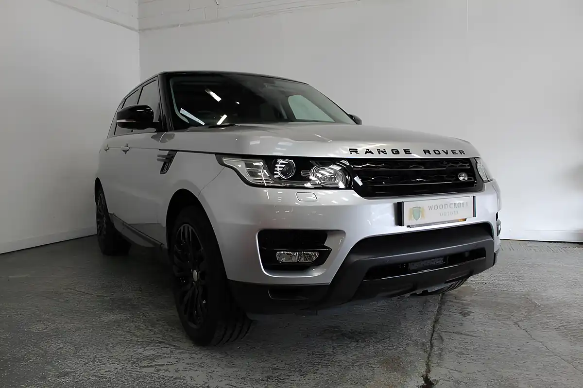 Used 2014 Land Rover Range Rover Sport Hse Dynamic Silver - Front View
