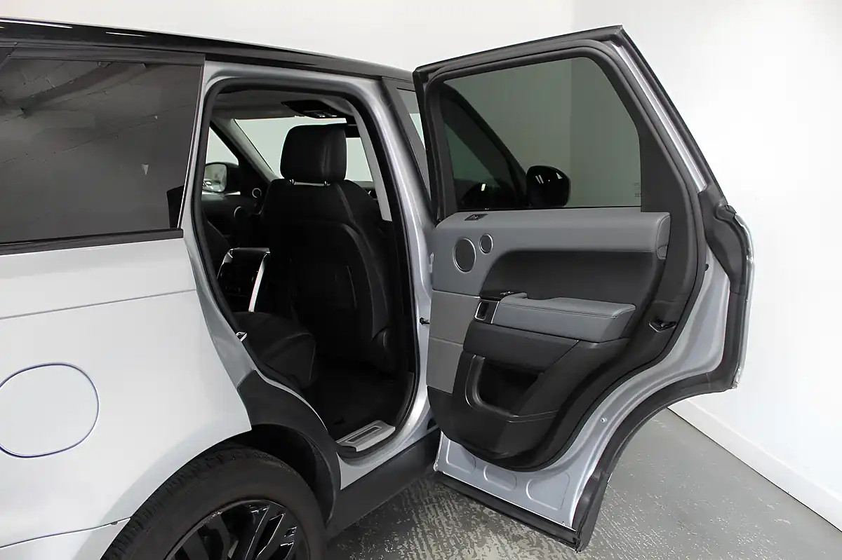 Used 2014 Land Rover Range Rover Sport Hse Dynamic Silver - Interior and Exterior details 11