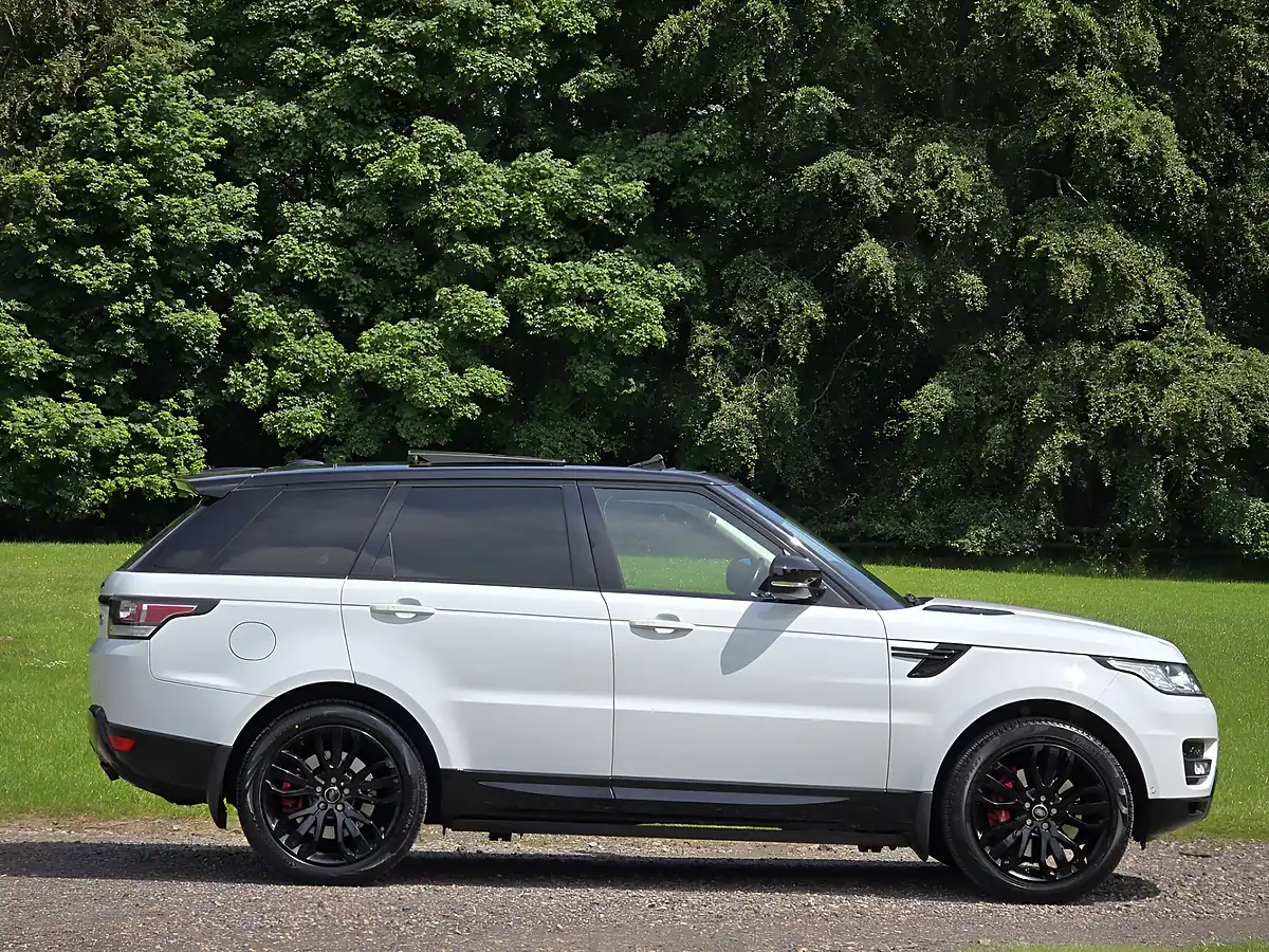 Used 2014 Land Rover Range Rover Sport Hse Dynamic White - Interior and Exterior details 12
