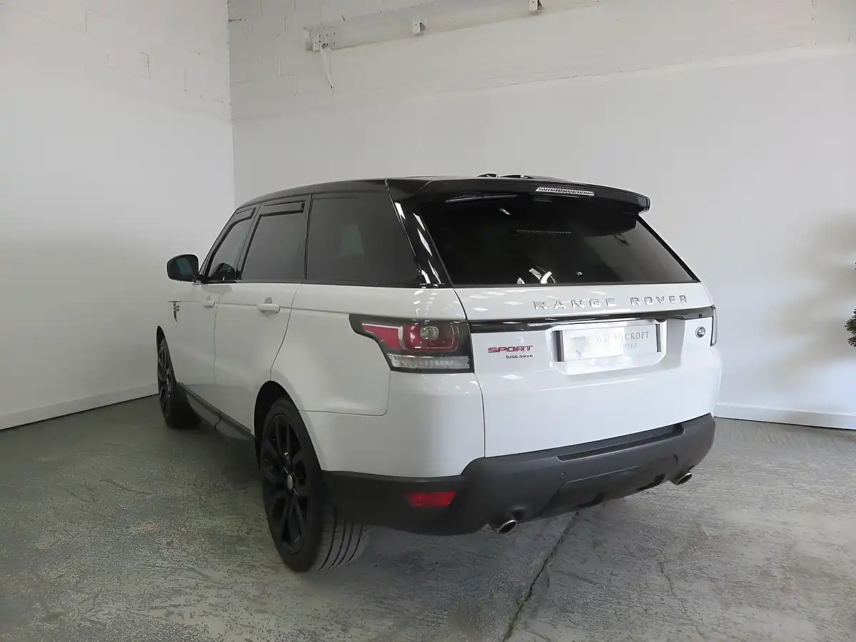Used 2014 Land Rover Range Rover Sport Hse Dynamic White - Interior and Exterior details 5