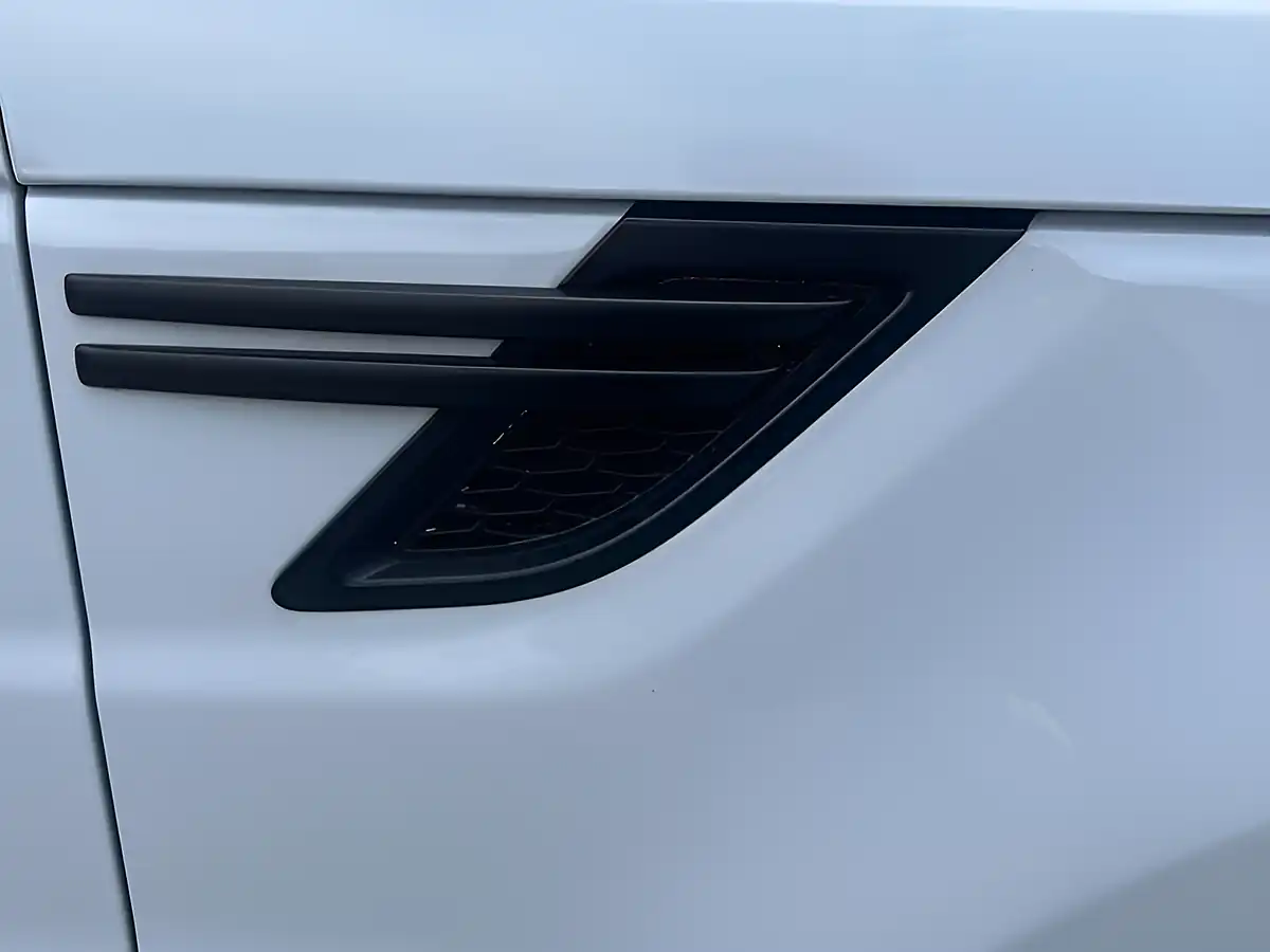 Used 2014 Land Rover Range Rover Sport Hse Fuji White - Interior and Exterior details 12