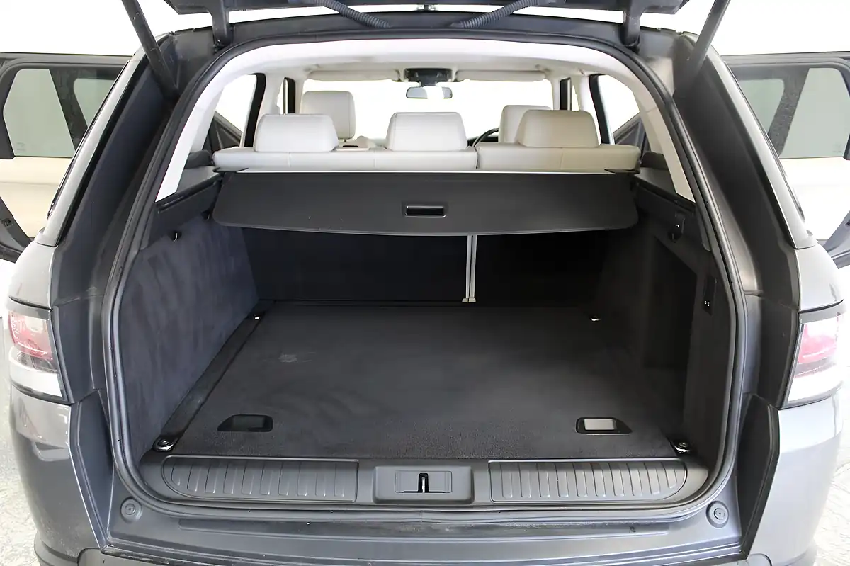 Used 2014 Land Rover Range Rover Sport Hse Grey - Interior and Exterior details 11