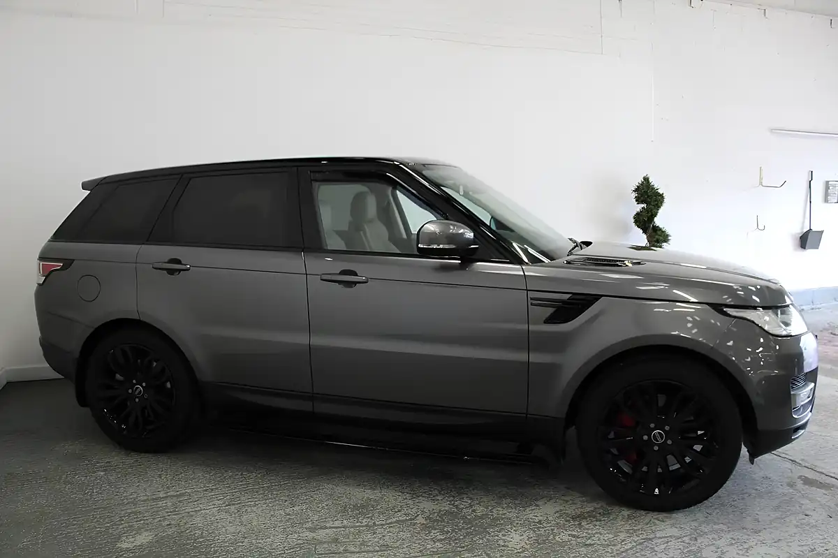 Used 2014 Land Rover Range Rover Sport Hse Grey - Interior and Exterior details 3