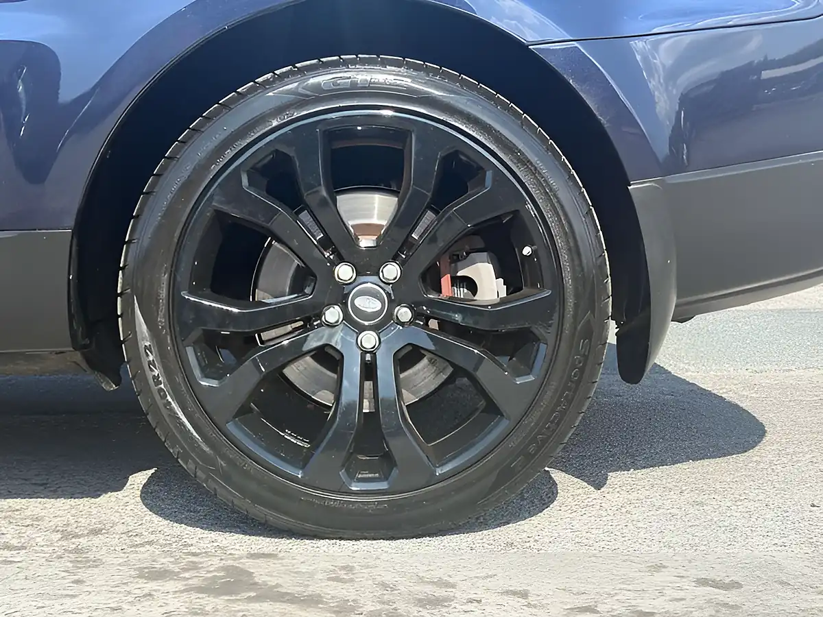 Used 2014 Land Rover Range Rover Sport Hse Loire Blue - Interior and Exterior details 15