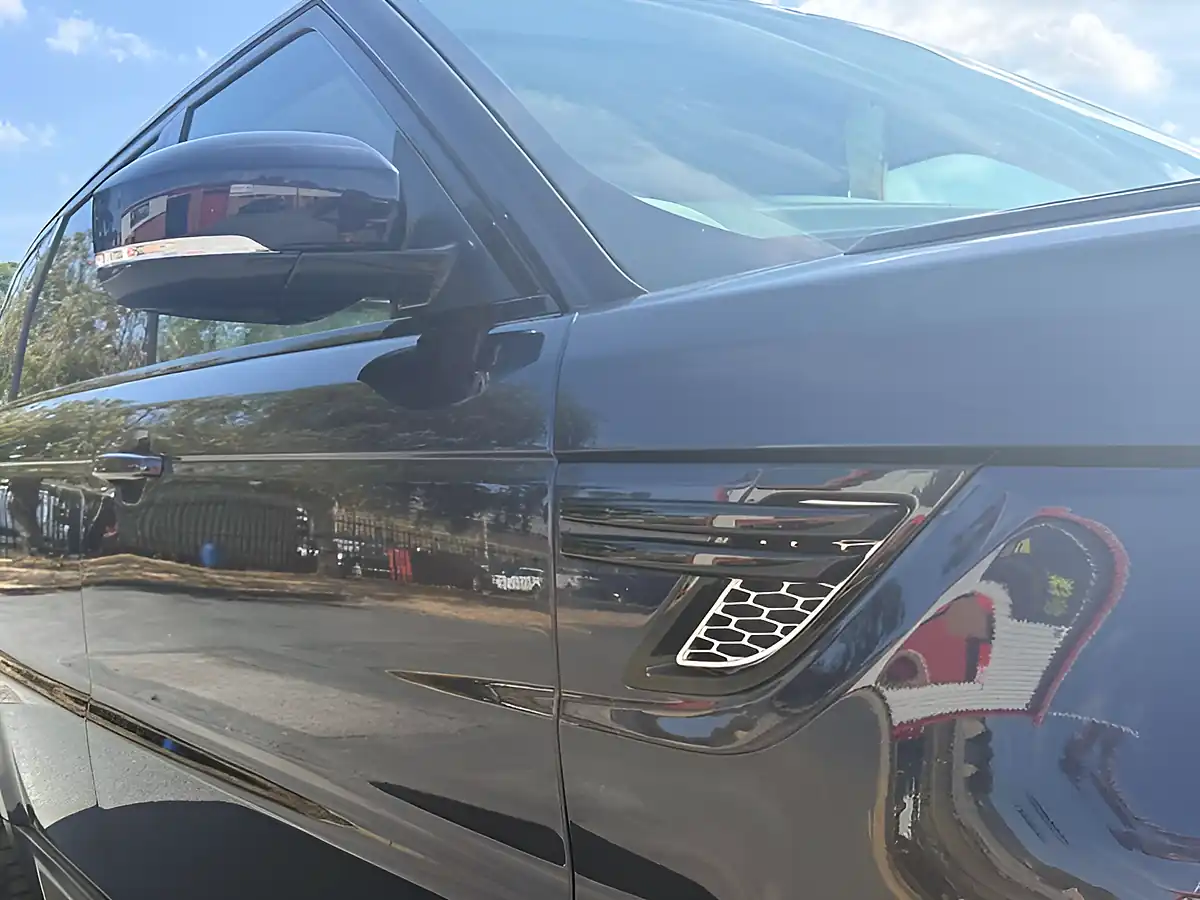 Used 2014 Land Rover Range Rover Sport Hse Loire Blue - Interior and Exterior details 19