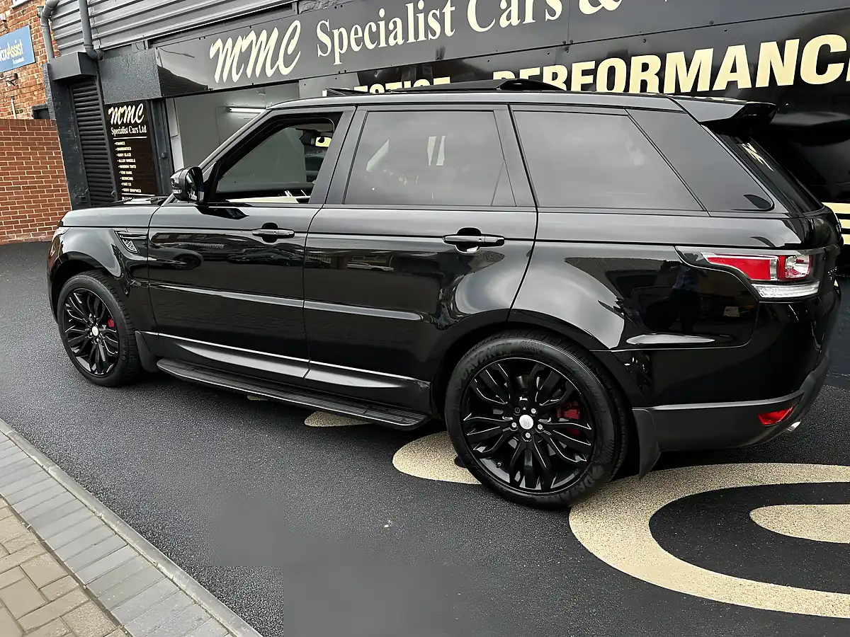 Used 2014 Land Rover Range Rover Sport Hse Santorini Black - Interior and Exterior details 6