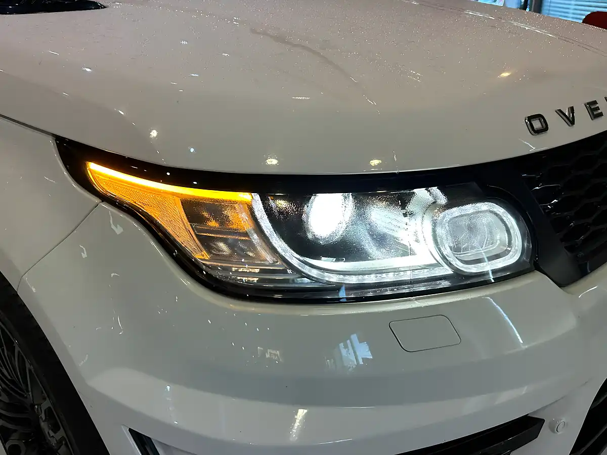 Used 2014 Land Rover Range Rover Sport Hse White - Interior and Exterior details 10