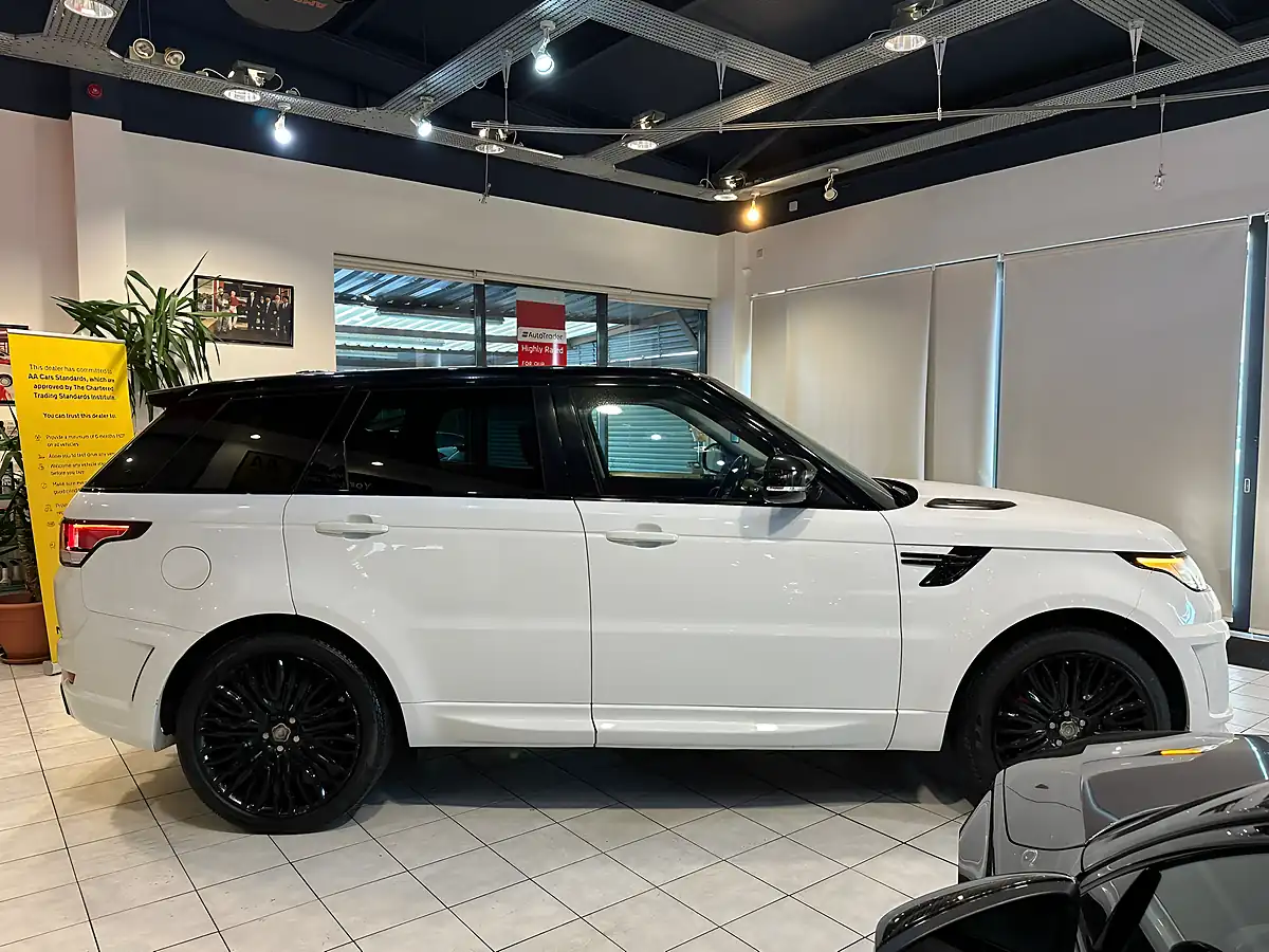 Used 2014 Land Rover Range Rover Sport Hse White - Interior and Exterior details 7