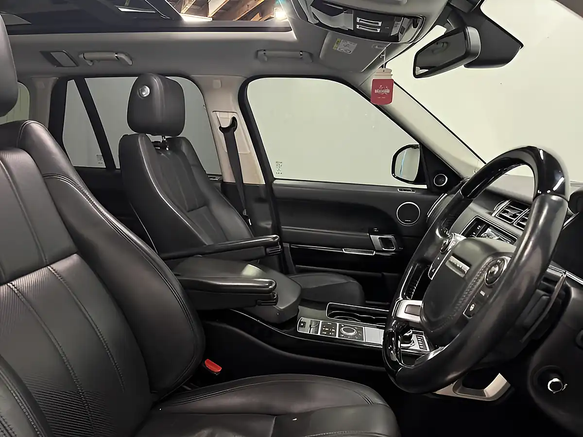 Used 2014 Land Rover Range Rover Vogue Black - Interior and Exterior details 10