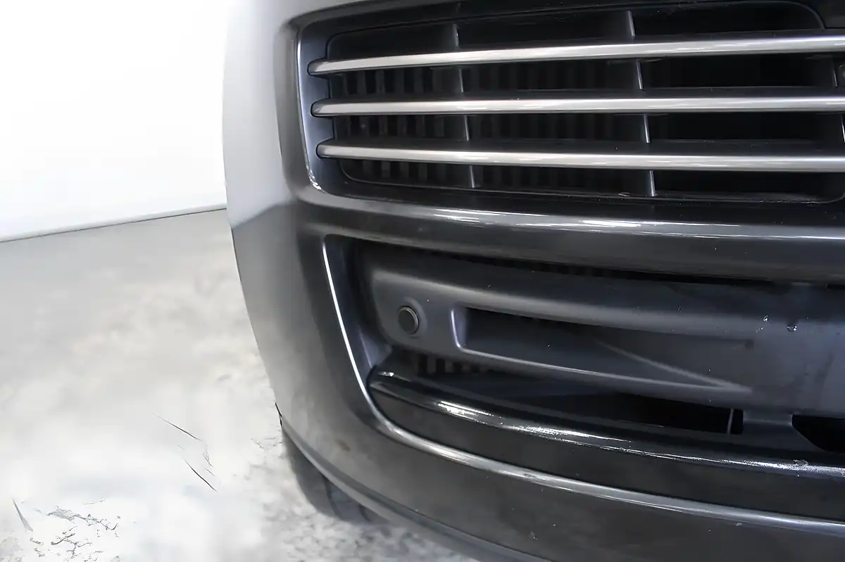 Used 2014 Land Rover Range Rover Vogue Grey - Interior and Exterior details 11