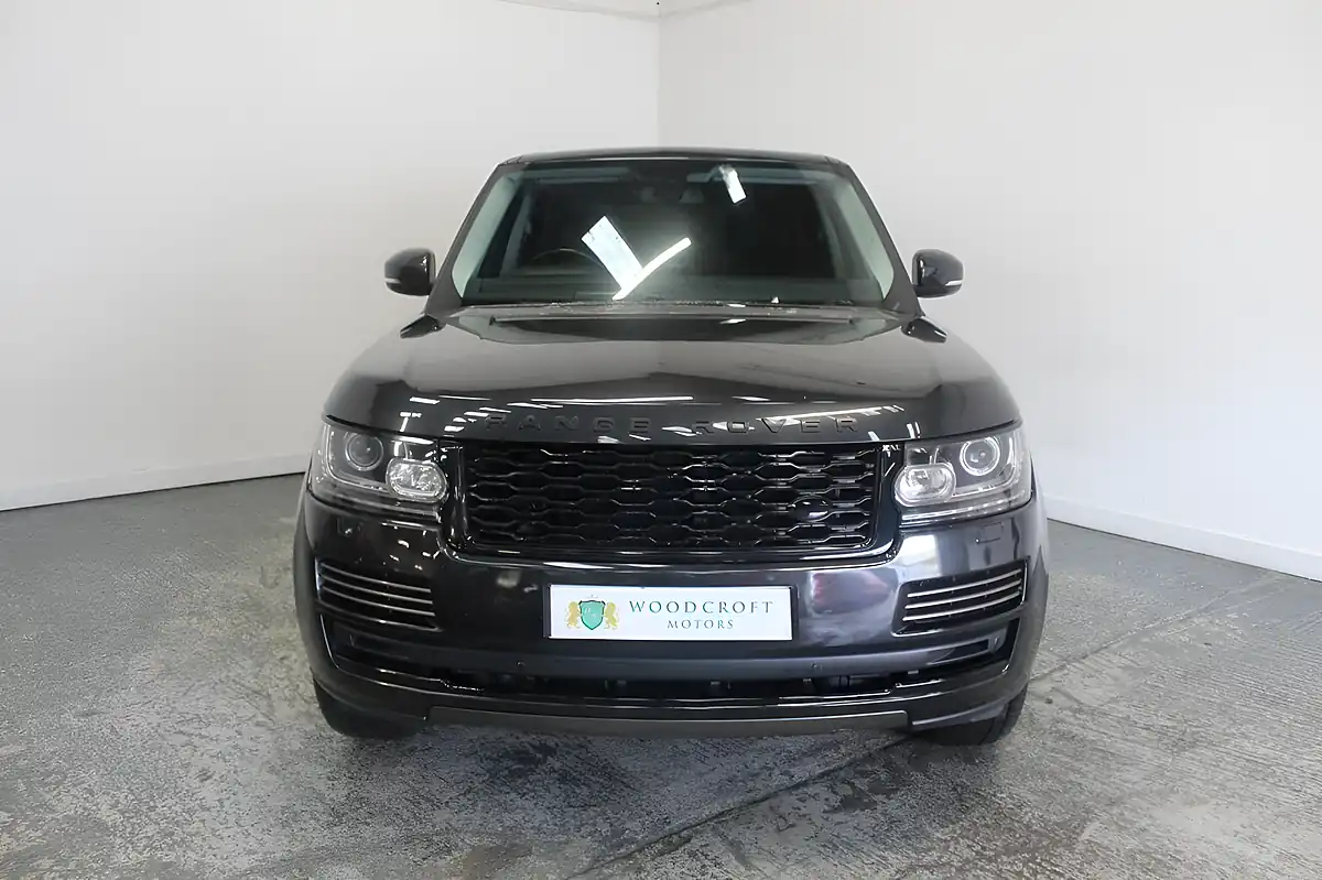 Used 2014 Land Rover Range Rover Vogue Grey - Interior and Exterior details 9