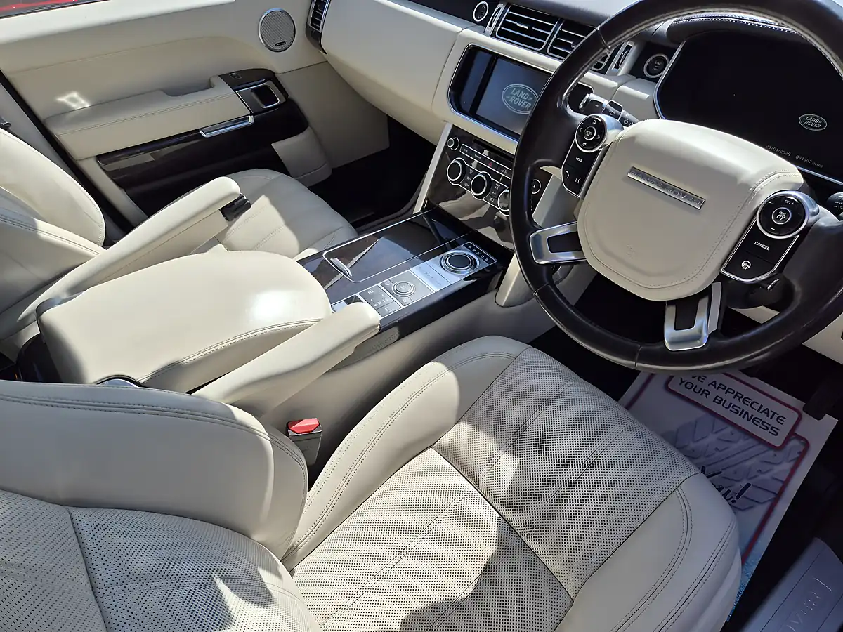 Used 2014 Land Rover Range Rover Vogue Grey - Interior and Exterior details 7