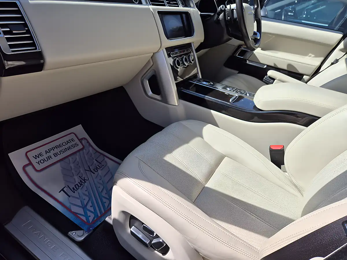 Used 2014 Land Rover Range Rover Vogue Grey - Interior and Exterior details 8
