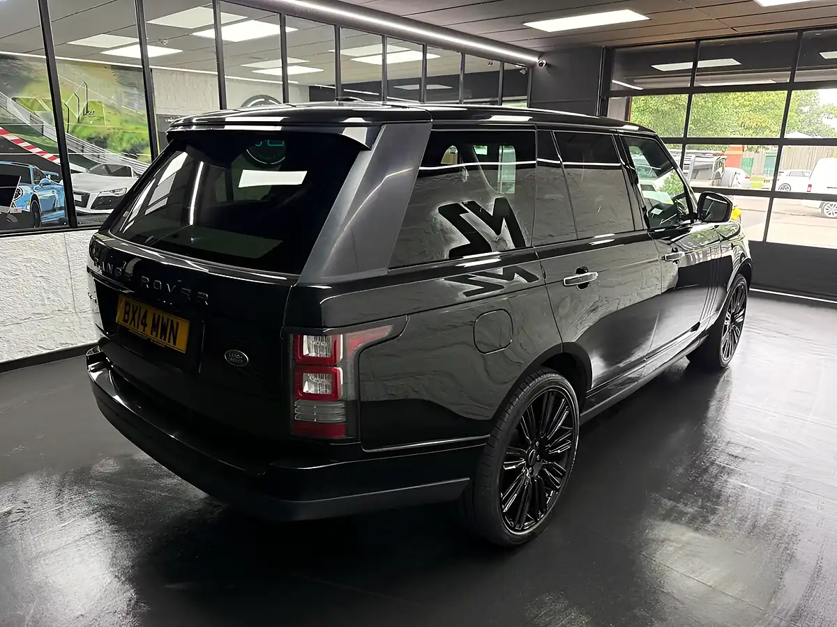 Used 2014 Land Rover Range Rover Vogue Santorini Black - Interior and Exterior details 10