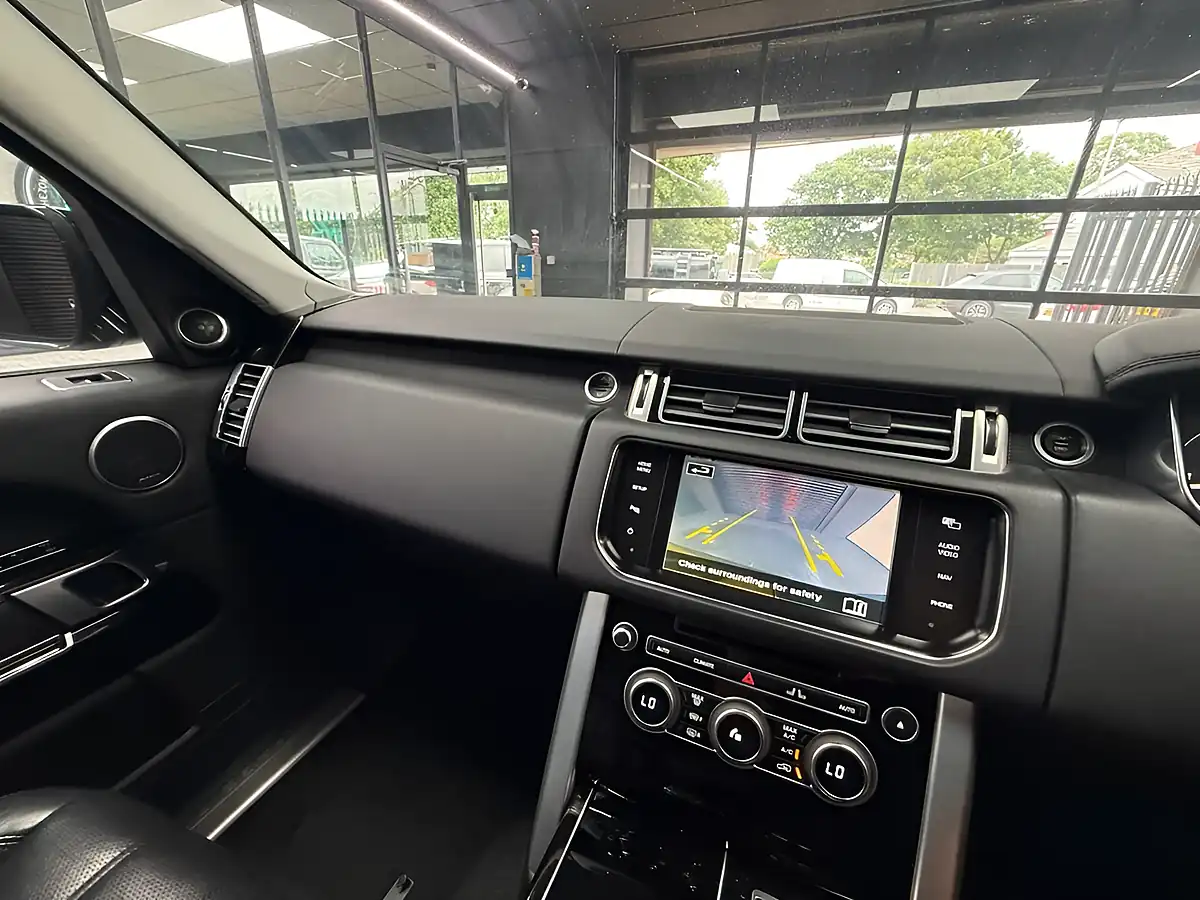 Used 2014 Land Rover Range Rover Vogue Santorini Black - Interior and Exterior details 13