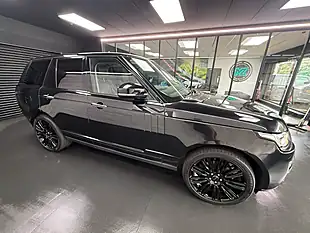 Used 2014 Land Rover Range Rover Vogue Santorini Black - Interior and Exterior details 18