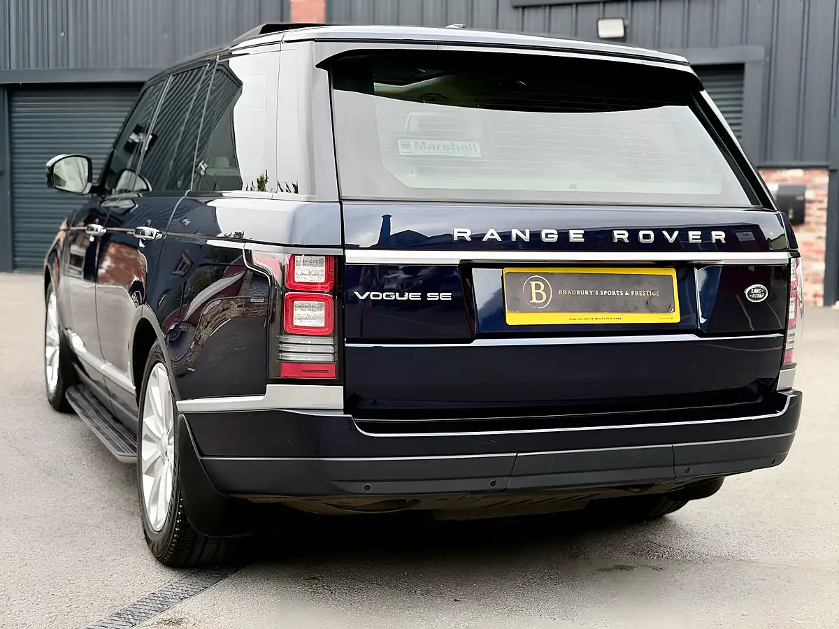 Used 2014 Land Rover Range Rover Vogue Se Blue - Interior and Exterior details 14