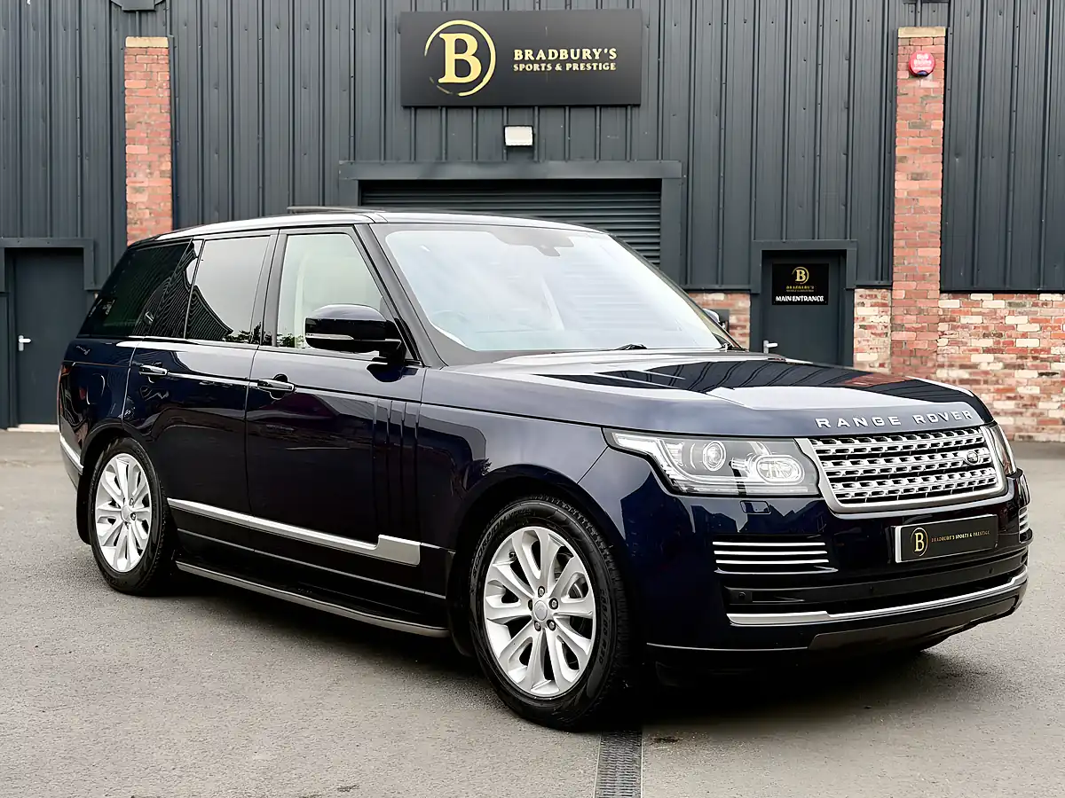 Used 2014 Land Rover Range Rover Vogue Se Blue - Interior and Exterior details 2