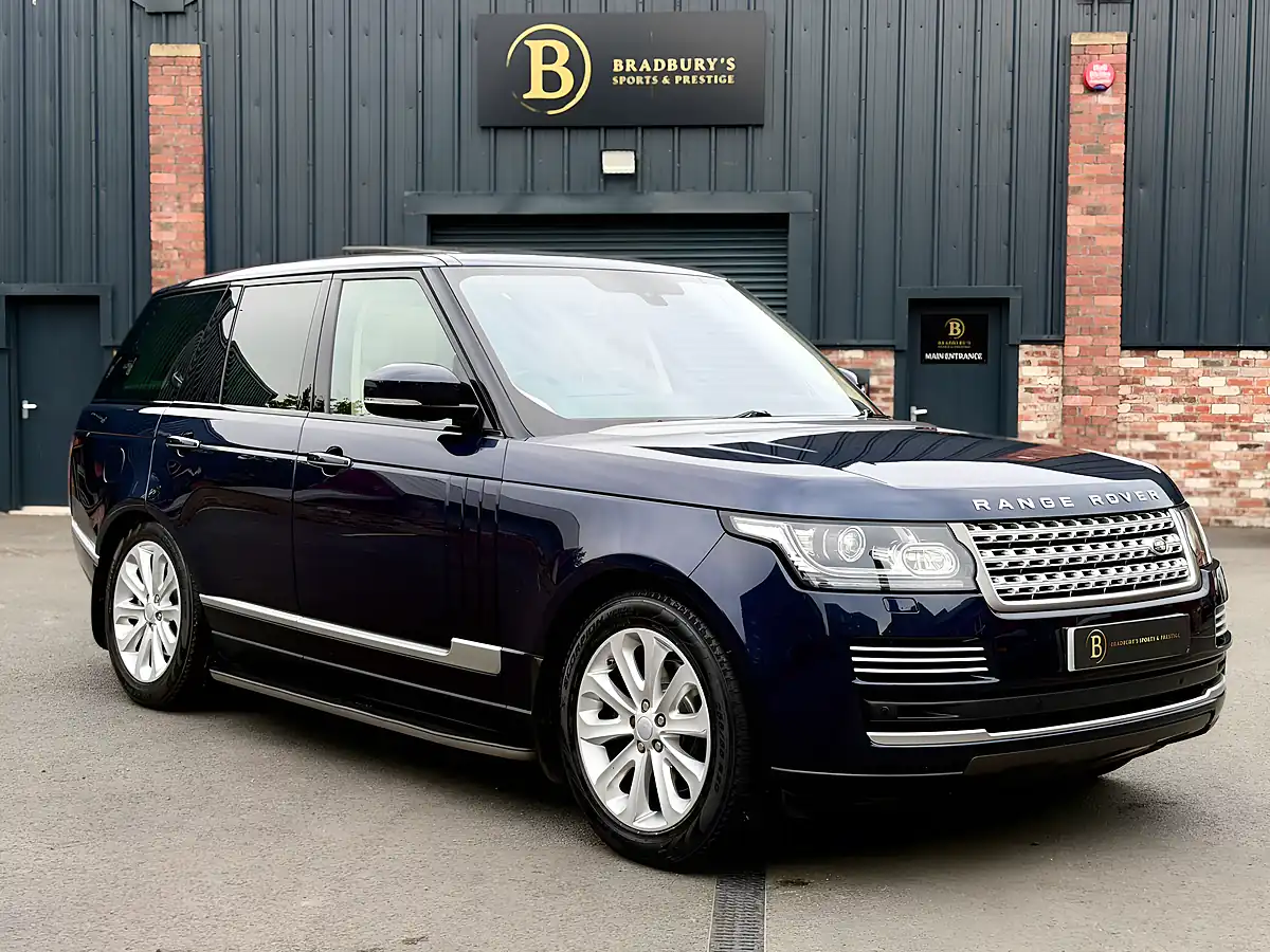 Used 2014 Land Rover Range Rover Vogue Se Blue - Interior and Exterior details 7