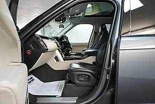 Used 2014 Land Rover Range Rover Vogue Se Grey - Interior and Exterior details 14