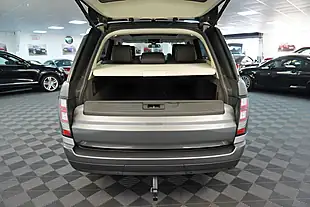 Used 2014 Land Rover Range Rover Vogue Se Grey - Interior and Exterior details 15