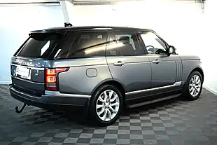 Used 2014 Land Rover Range Rover Vogue Se Grey - Interior and Exterior details 3
