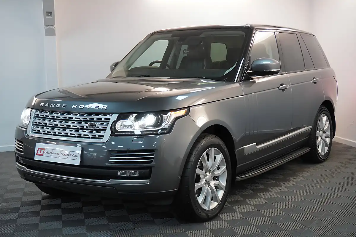 Used 2014 Land Rover Range Rover Vogue Se Grey - Interior and Exterior details 6