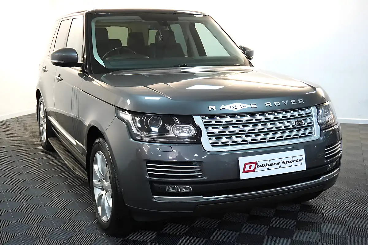 Used 2014 Land Rover Range Rover Vogue Se Grey - Interior and Exterior details 7