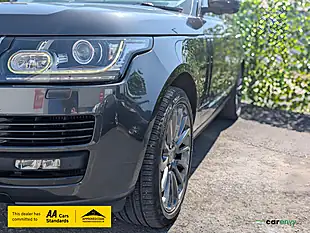 Used 2014 Land Rover Range Rover Vogue Se Grey - Interior and Exterior details 5