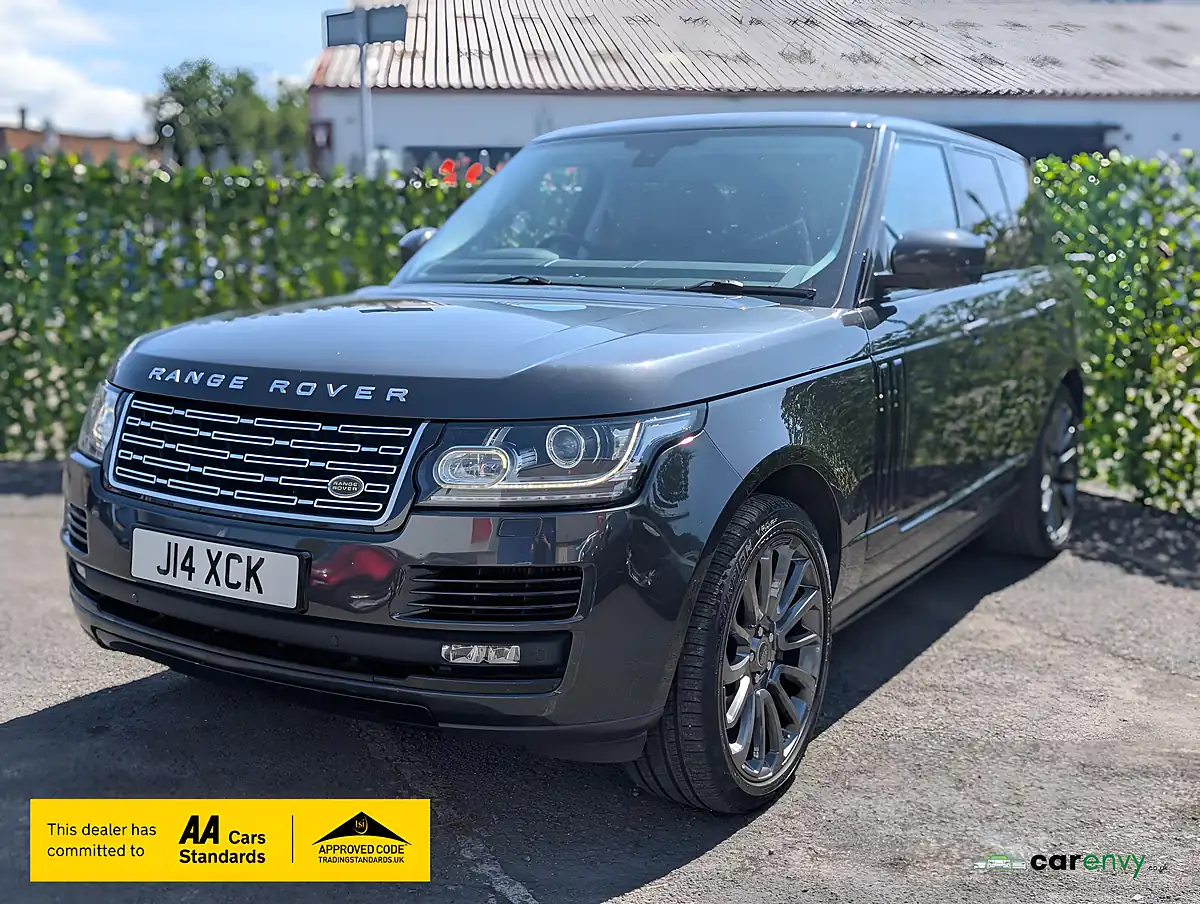 Used 2014 Land Rover Range Rover Vogue Se Grey - Interior and Exterior details 6