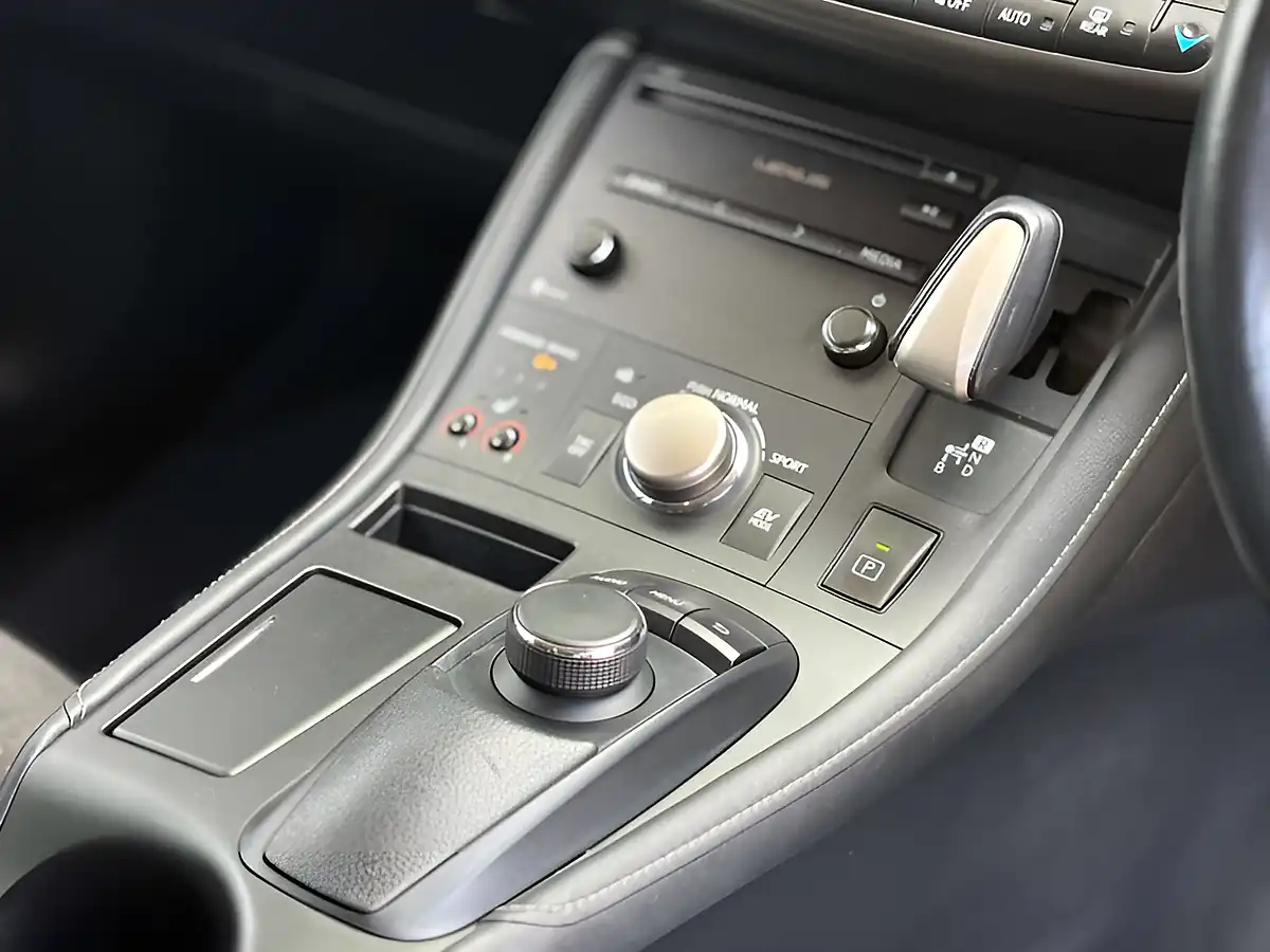 Used 2014 Lexus Ct Advance Fuji Red - Interior and Exterior details 14