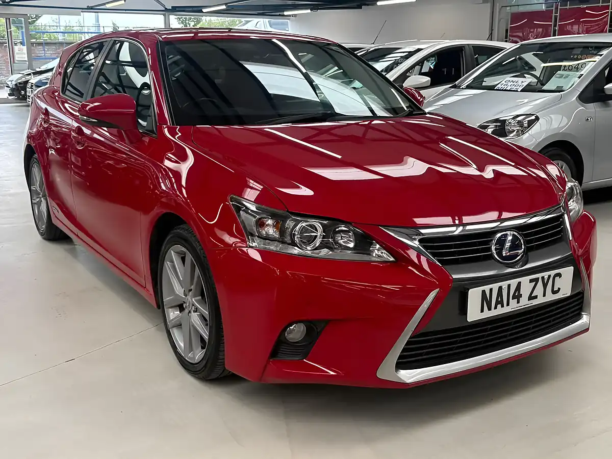 Used 2014 Lexus Ct Advance Red - Front View