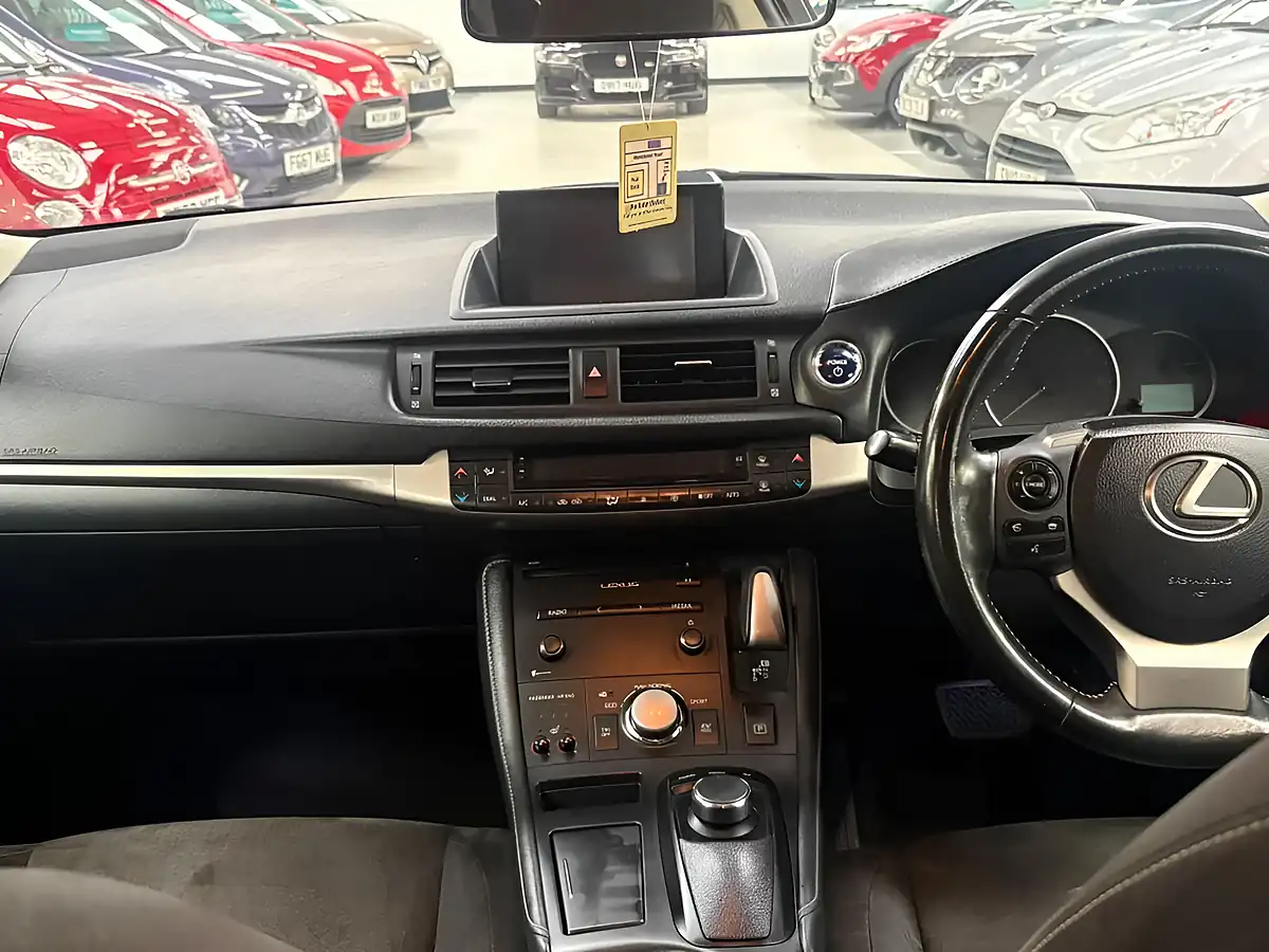 Used 2014 Lexus Ct Advance Red - Interior and Exterior details 14