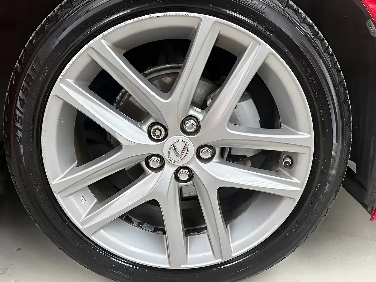 Used 2014 Lexus Ct Advance Red - Interior and Exterior details 17