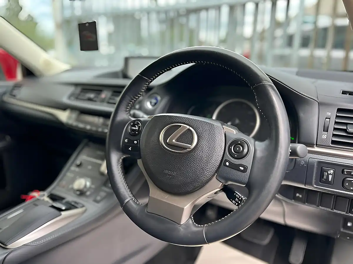 Used 2014 Lexus Ct Luxury Red - Interior and Exterior details 13
