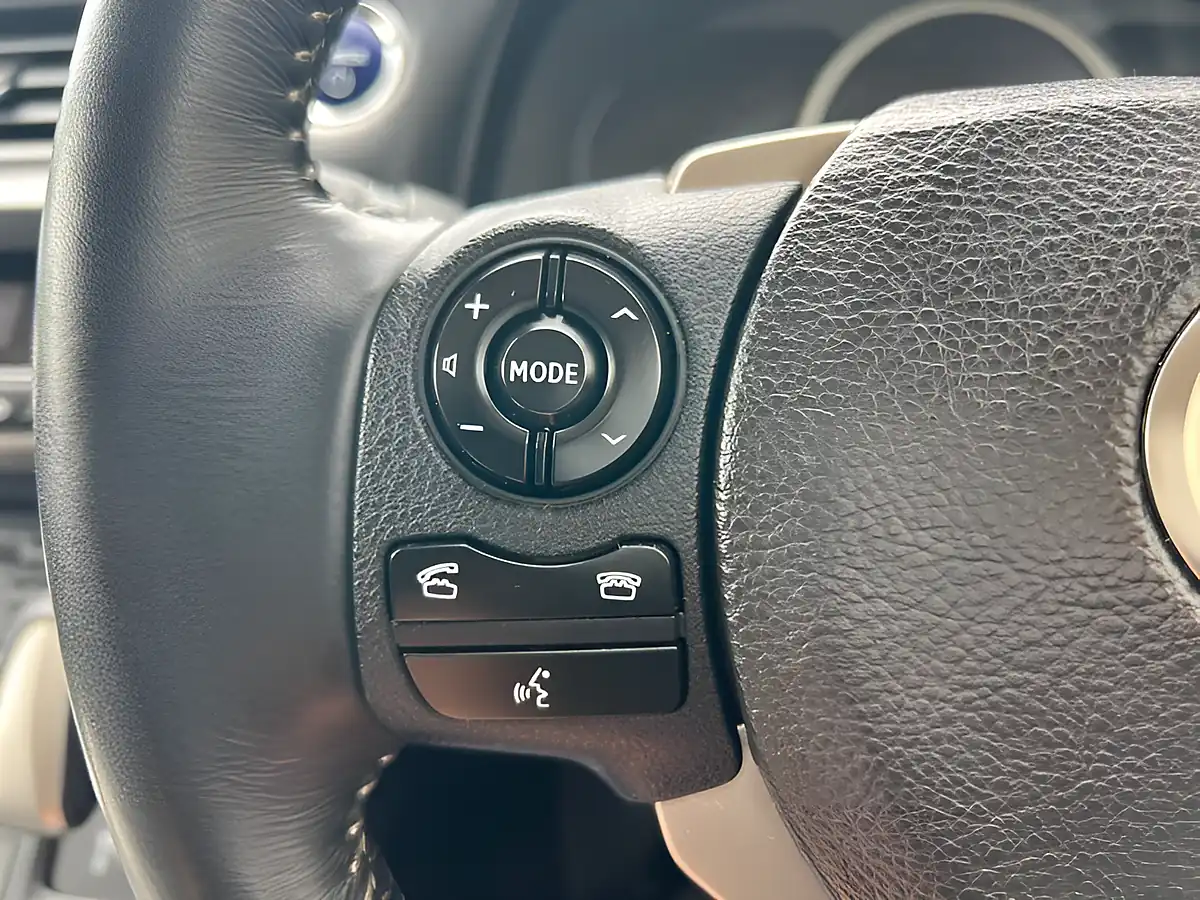 Used 2014 Lexus Ct Luxury Red - Interior and Exterior details 14