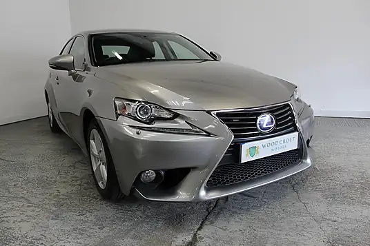 2014 Lexus IS 300h SE