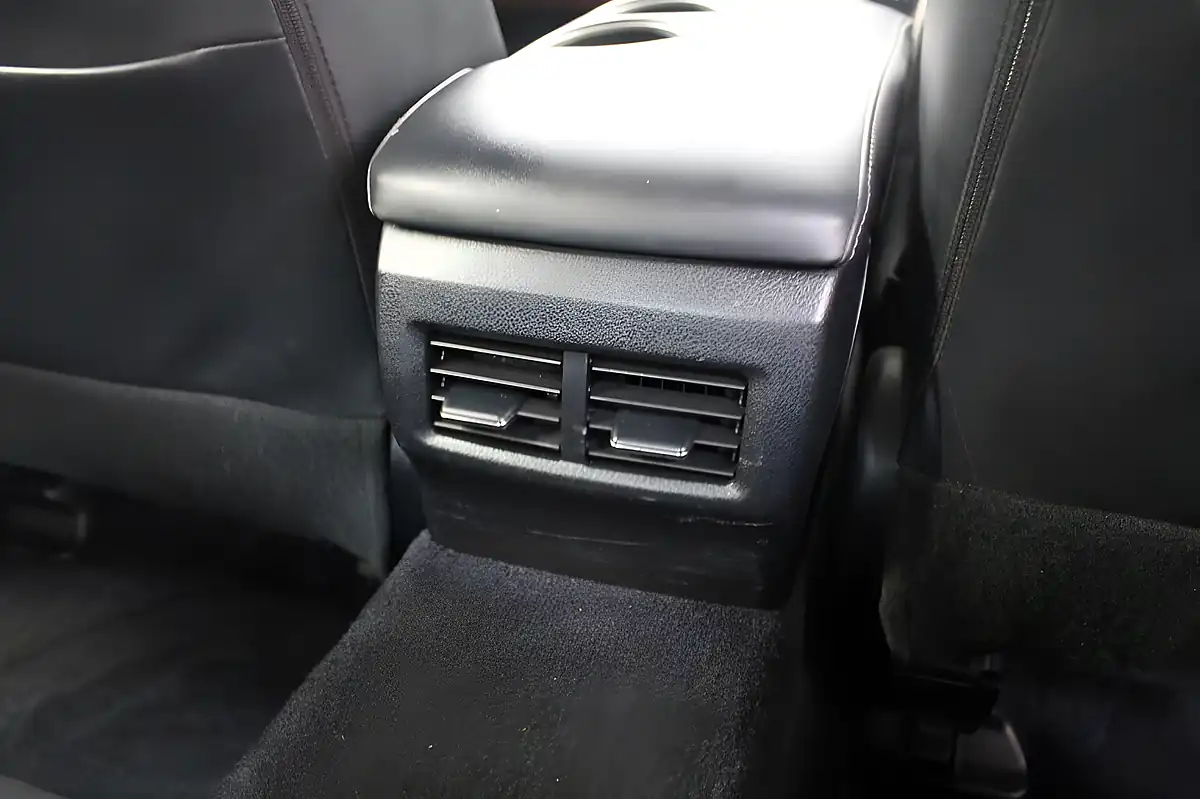 Used 2014 Lexus Is Se Silver - Interior and Exterior details 19