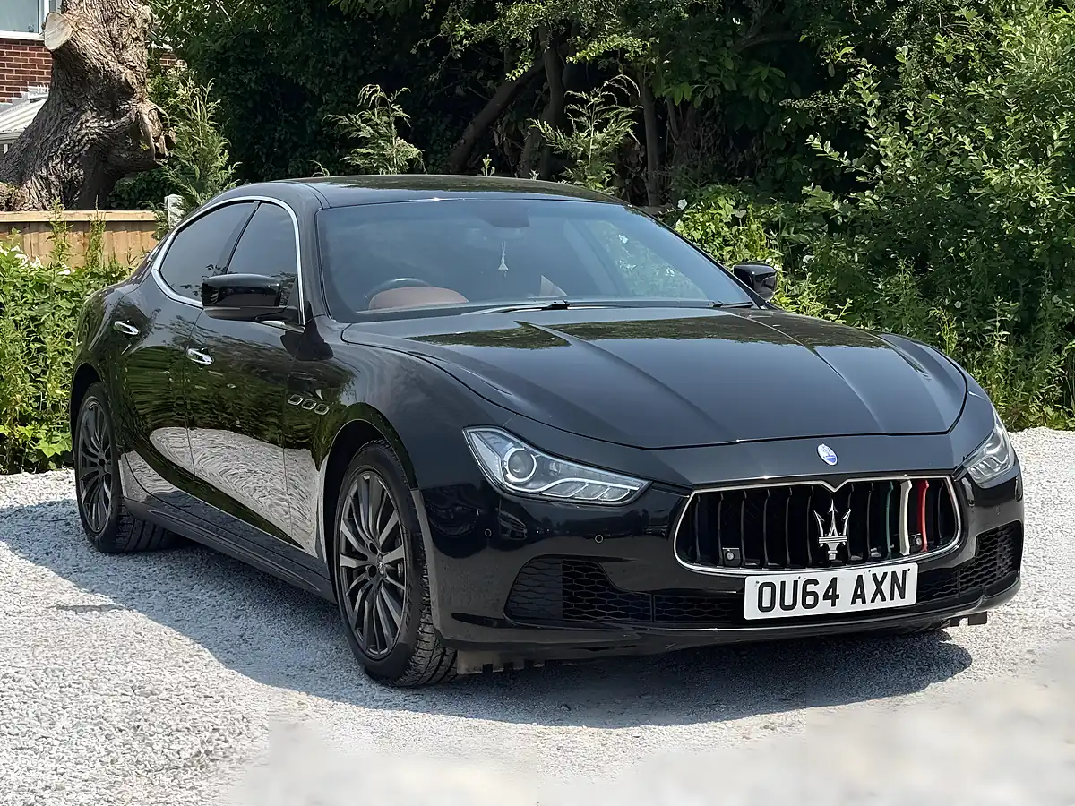 Used 2014 Maserati Ghibli Black - Interior and Exterior details 5