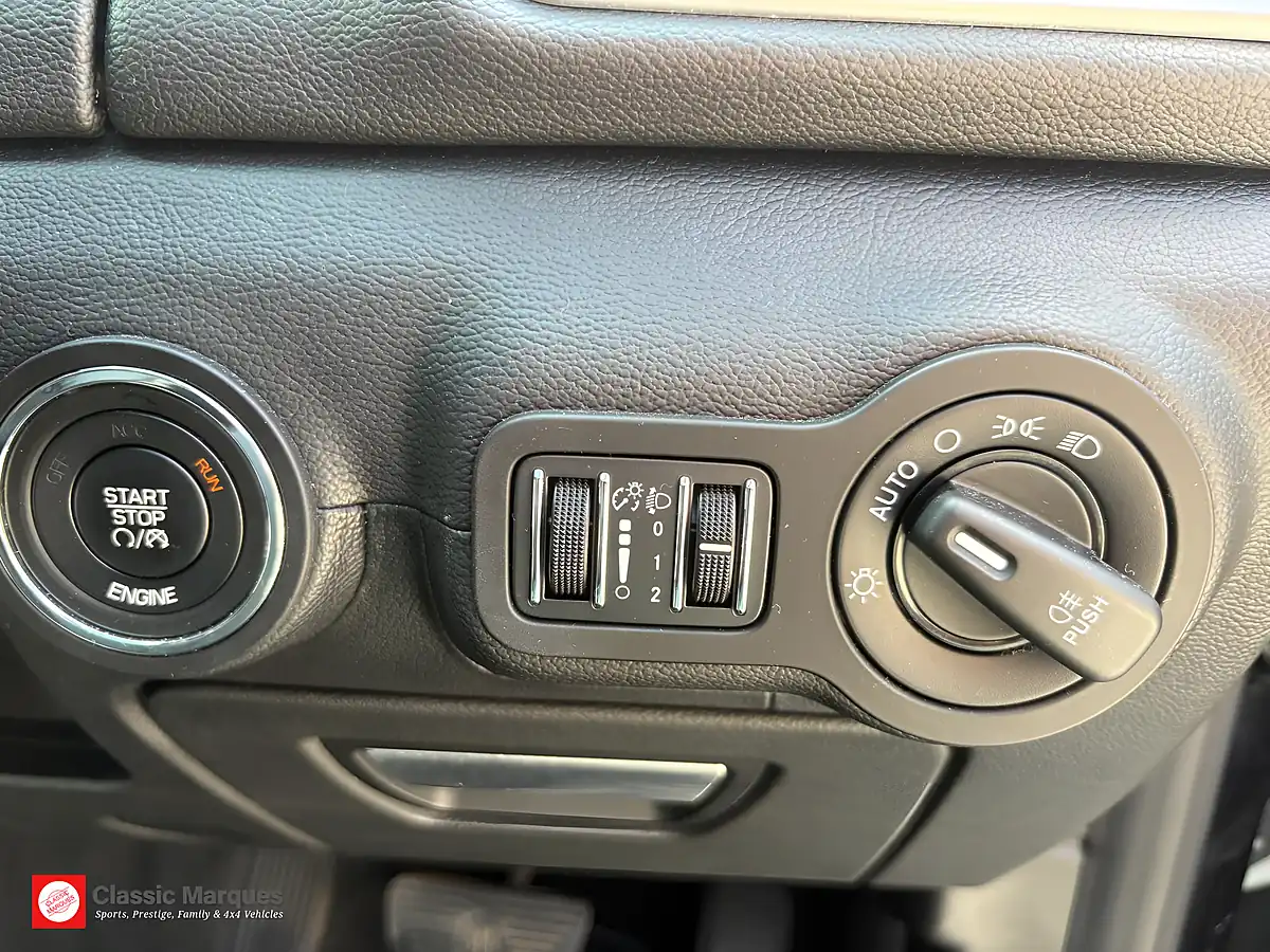 Used 2014 Maserati Ghibli Saloon Black - Interior and Exterior details 14